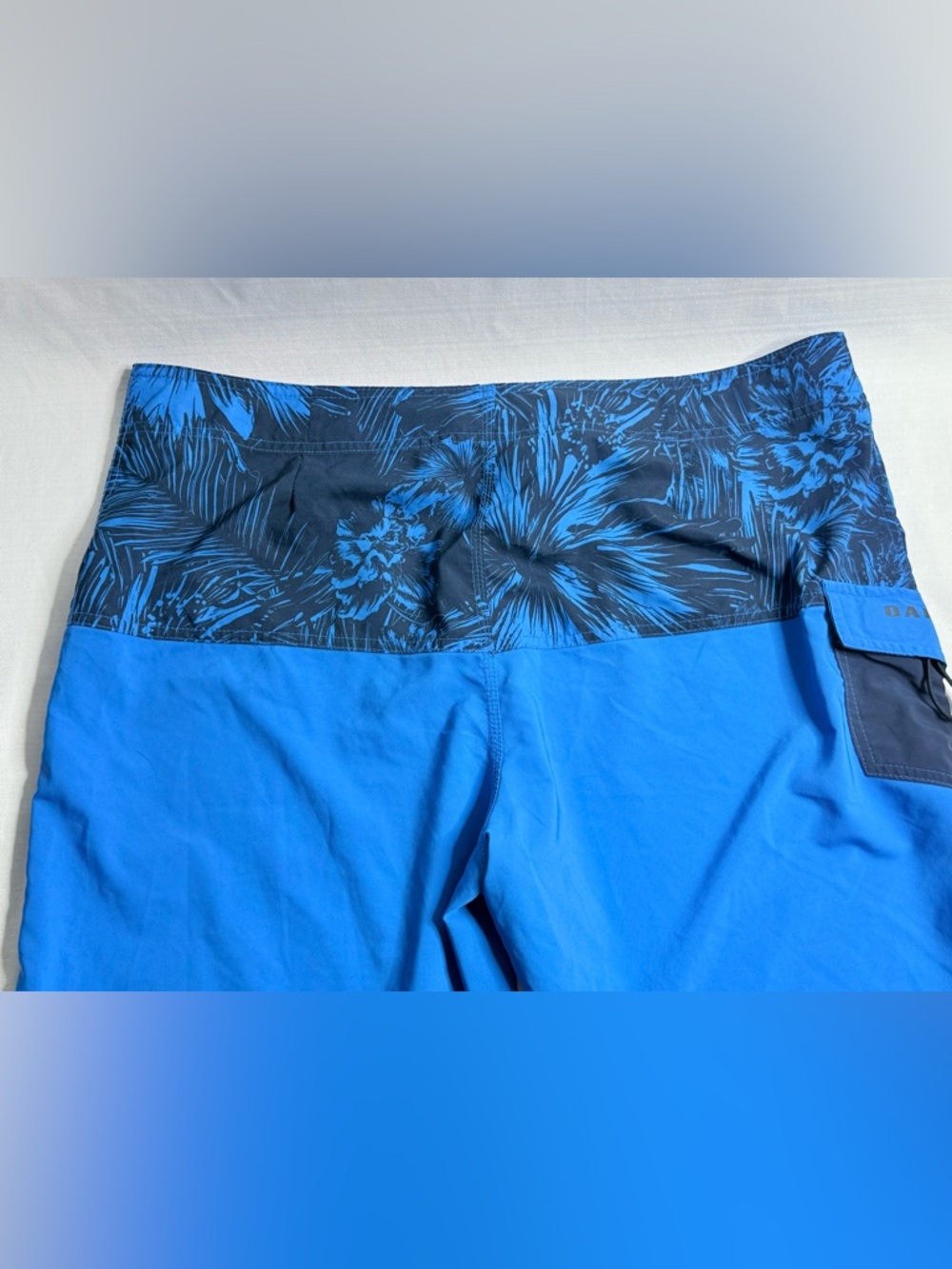 Oakley Board Shorts Mens 38 Blue Floral Swim Trunks Cargo Style Pocket - Picture 10 of 10